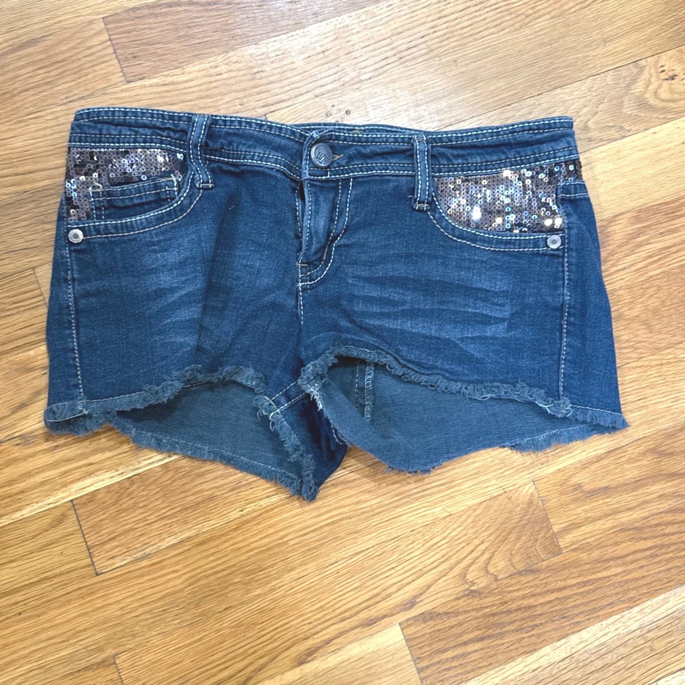 Wallflower Womens Dark Wash Sequin Embellished Cut Off Denim Shorts Size 9
